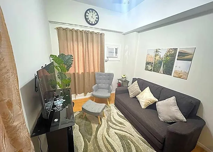 Cozy & Comfy 1-bedroom Apartment, 5 Mins From The Airport Leilighet