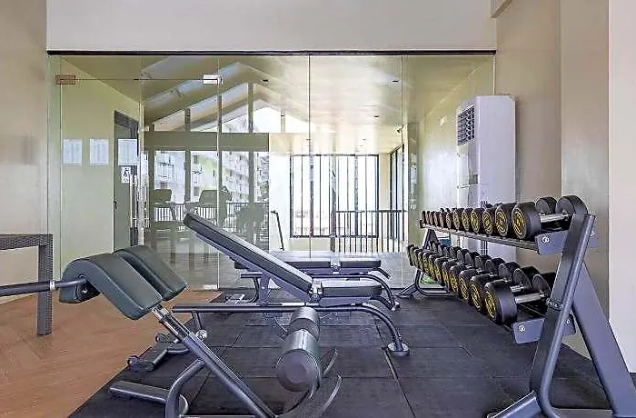 Cozy & Comfy 1-bedroom Apartment, 5 Mins From The Airport Lapu-Lapu City