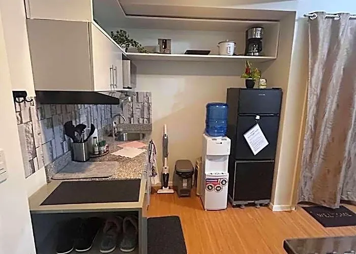 Cozy & Comfy 1-bedroom Apartment, 5 Mins From The Airport Leilighet *