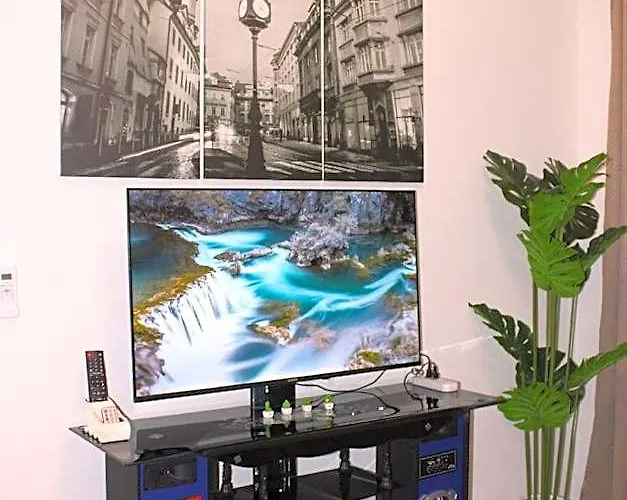 Cozy & Comfy 1-bedroom Apartment, 5 Mins From The Airport *