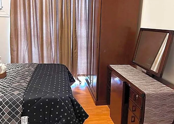 Cozy & Comfy 1-bedroom Apartment, 5 Mins From The Airport * Lapu-Lapu City